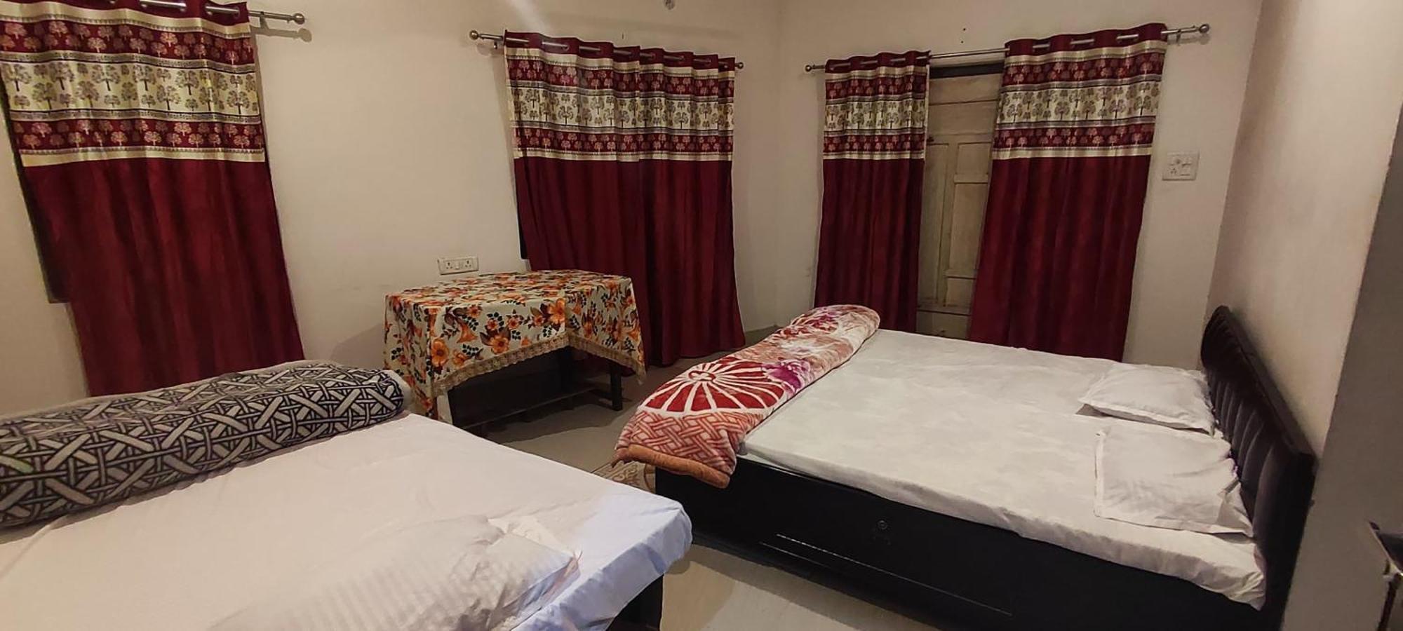 Ik Homestay Varanasi